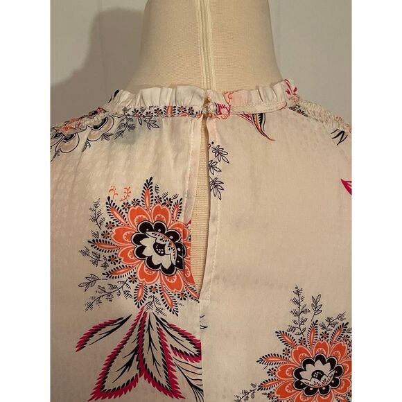 Ann Taylor Floral blouse size small - Picture 4 of 5